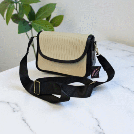 شنطة كروس بودي عصرية بنمط "المثقوب" (perforated)